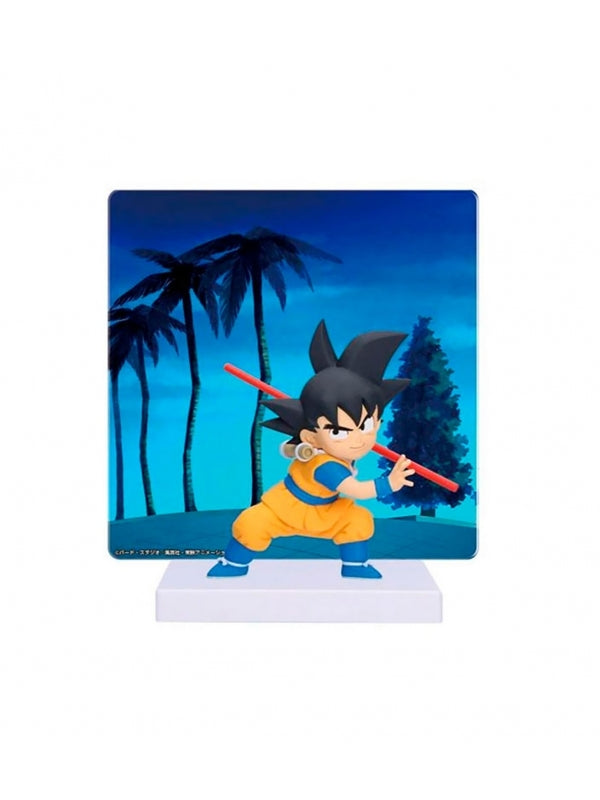 Figuras DRAGON BALL DAIMA SON GOKU (MINI) FIGURE WITH PANEL de 13 cm